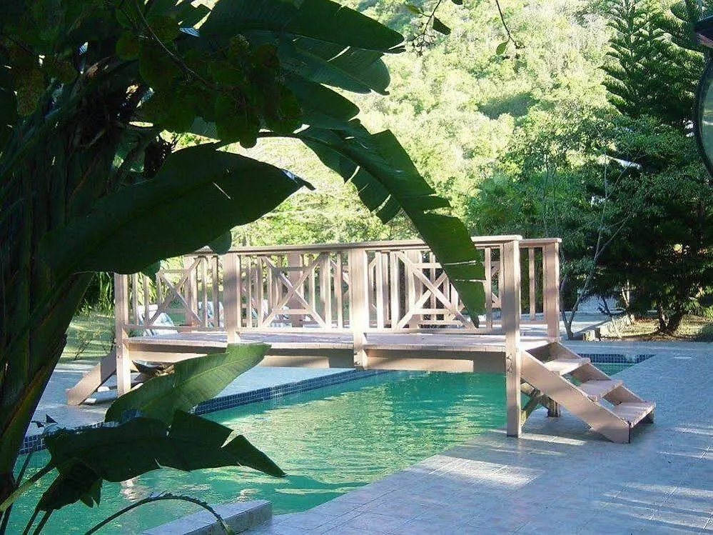Icis Villas Brewers Bay