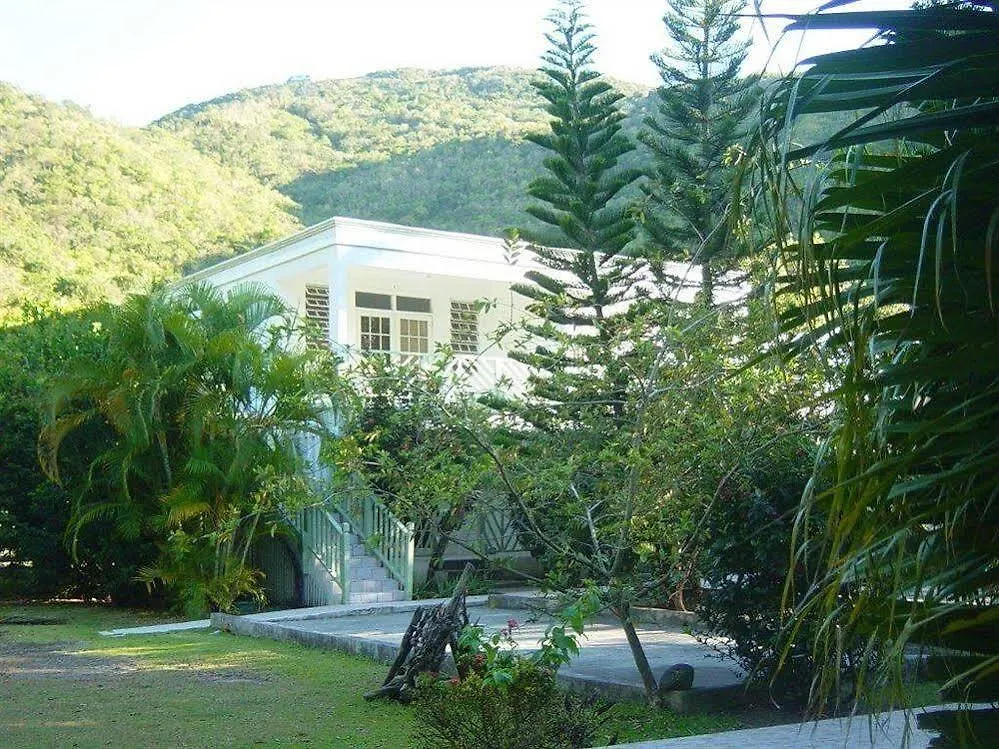 Icis Villas Brewers Bay